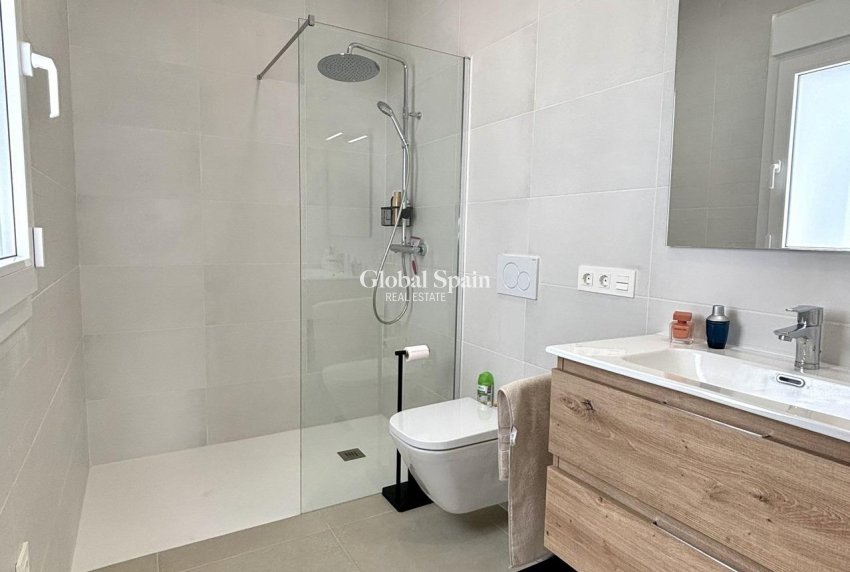 Nieuwbouw - VILLA -
BENIJÓFAR - Pueblo