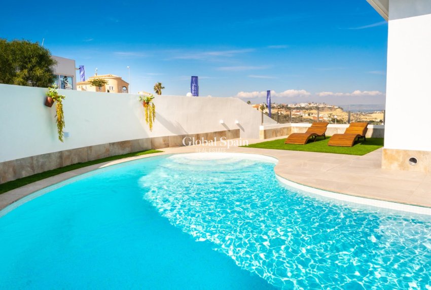 Nieuwbouw - VILLA -
CIUDAD QUESADA