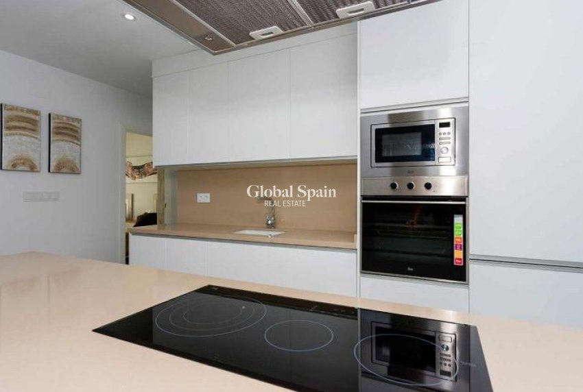 Nieuwbouw - VILLA -
DAYA NUEVA - CENTRO