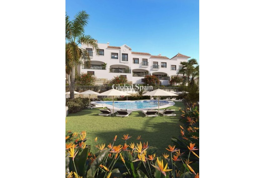 Nieuwbouw - VILLA -
ESTEPONA - Azata Golf