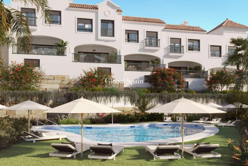 Nieuwbouw - VILLA -
ESTEPONA - Azata Golf