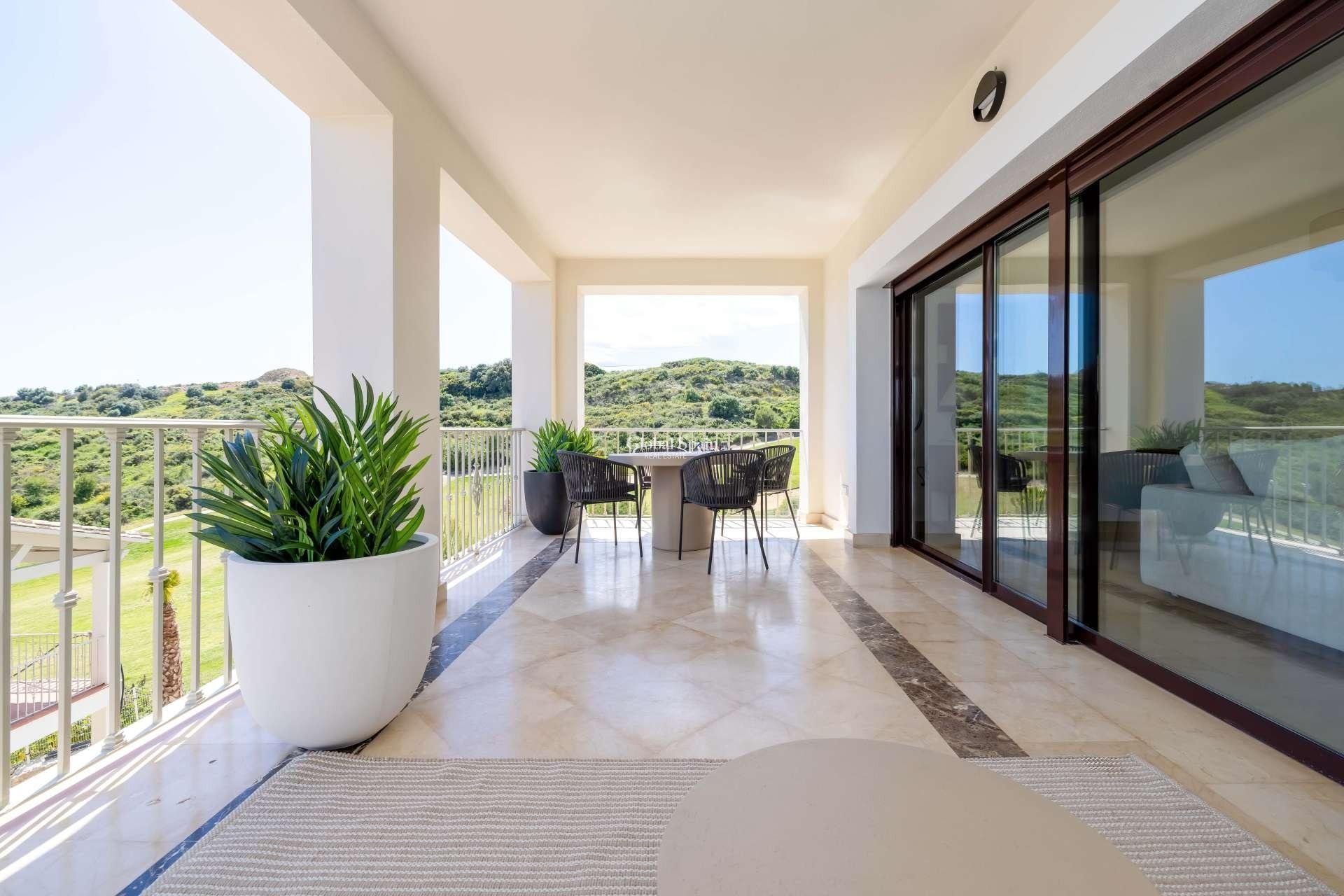 Nieuwbouw - VILLA -
ESTEPONA - Azata Golf