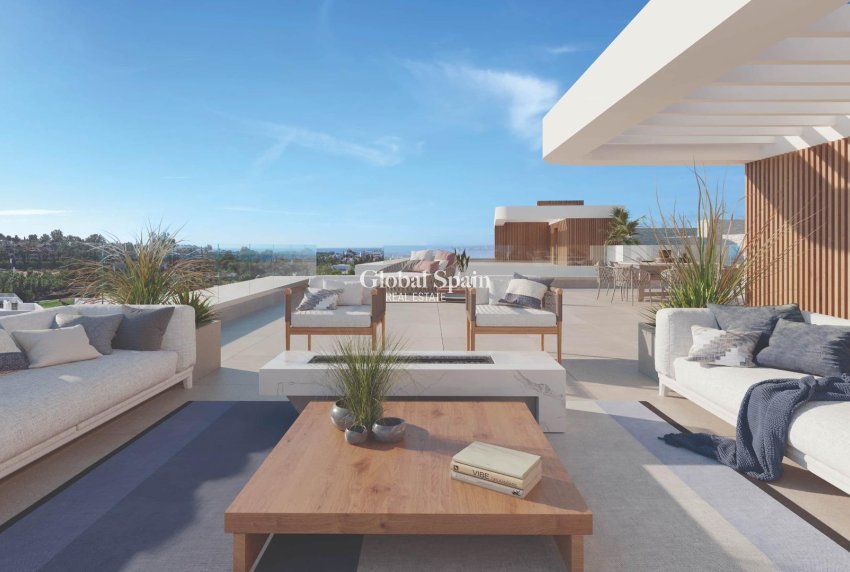 Nieuwbouw - VILLA -
ESTEPONA - El Paraiso Golf