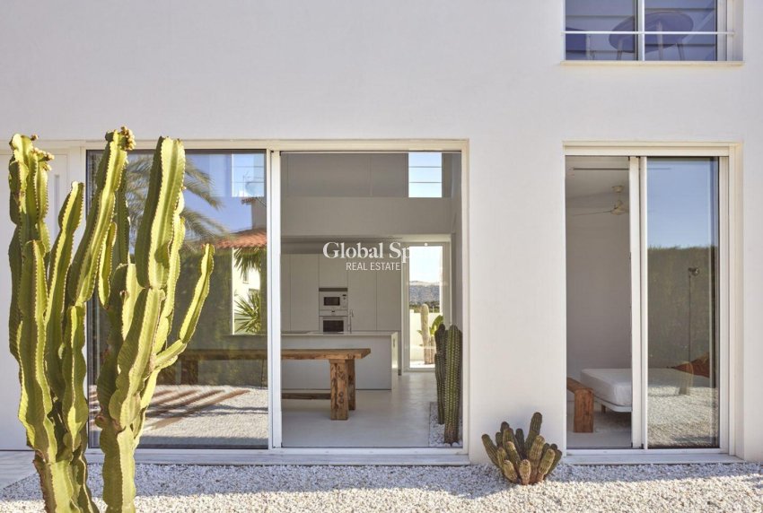 Nieuwbouw - VILLA -
ESTEPONA - Valle Romano