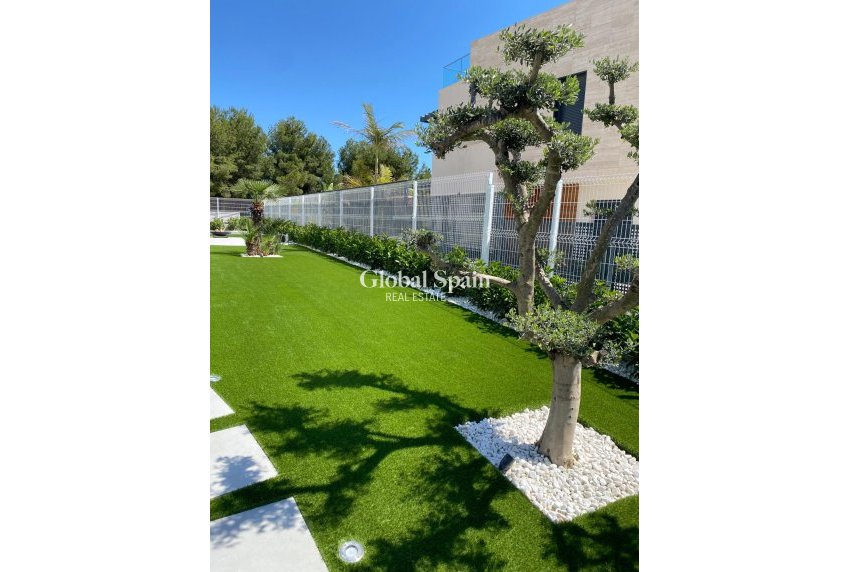 Nieuwbouw - Villa -
FINESTRAT