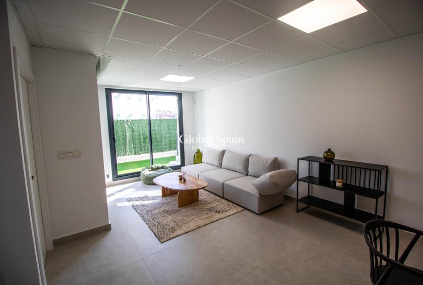 Nieuwbouw - VILLA -
FINESTRAT