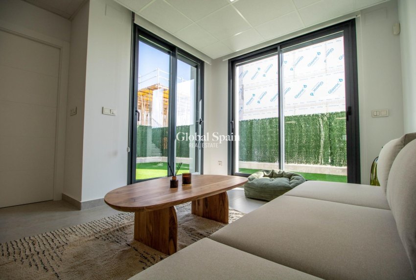 Nieuwbouw - VILLA -
FINESTRAT