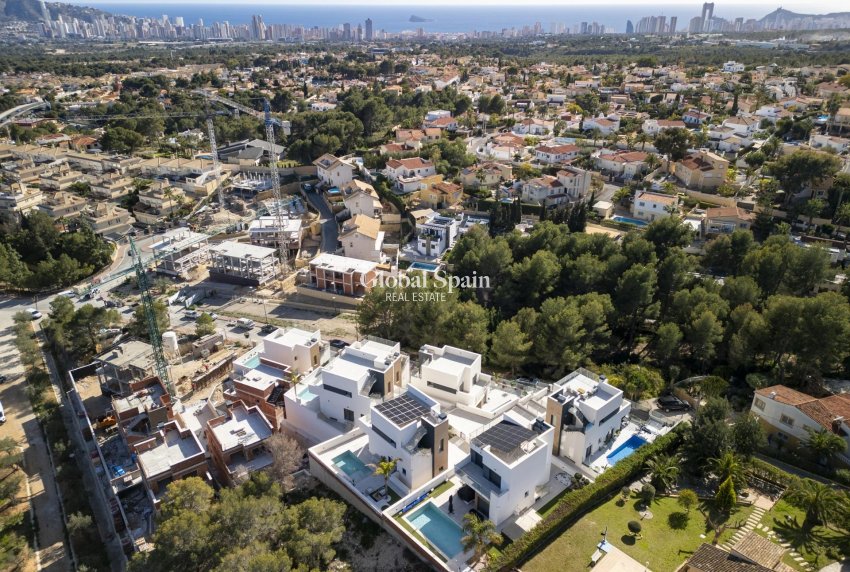 Nieuwbouw - VILLA -
LA NUCÍA - Urb. Don Mar