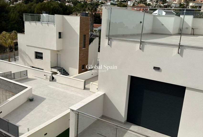 Nieuwbouw - VILLA -
LA NUCÍA - Urb. Don Mar