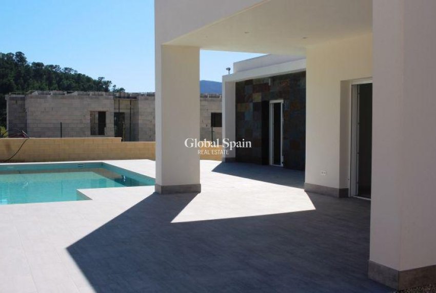 Nieuwbouw - VILLA -
LA ROMANA - Villas de la Romana