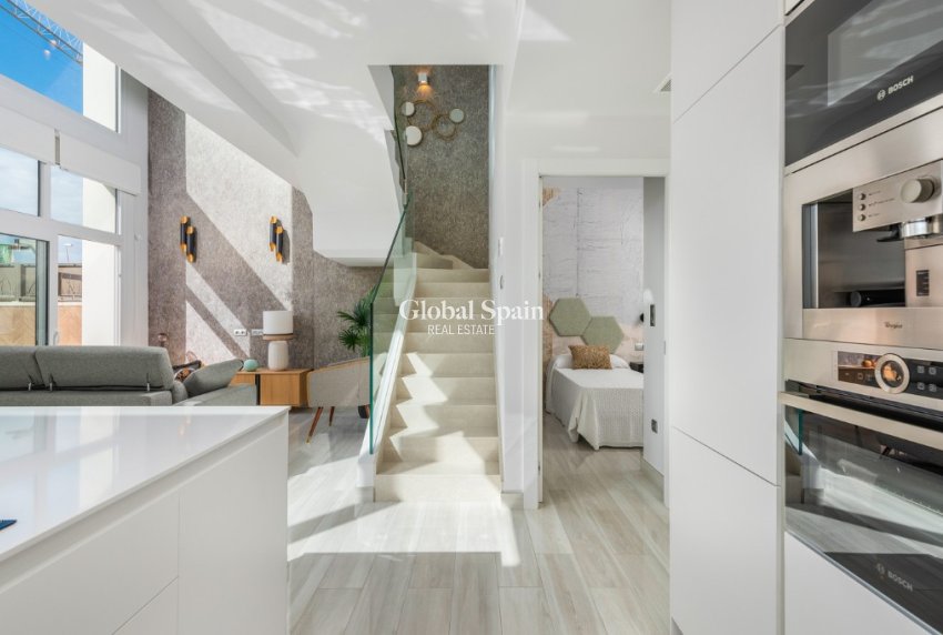 Nieuwbouw - Villa -
LOS MONTESINOS - La Herada