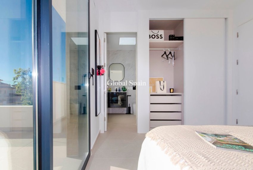 Nieuwbouw - Villa -
LOS MONTESINOS - La Herada