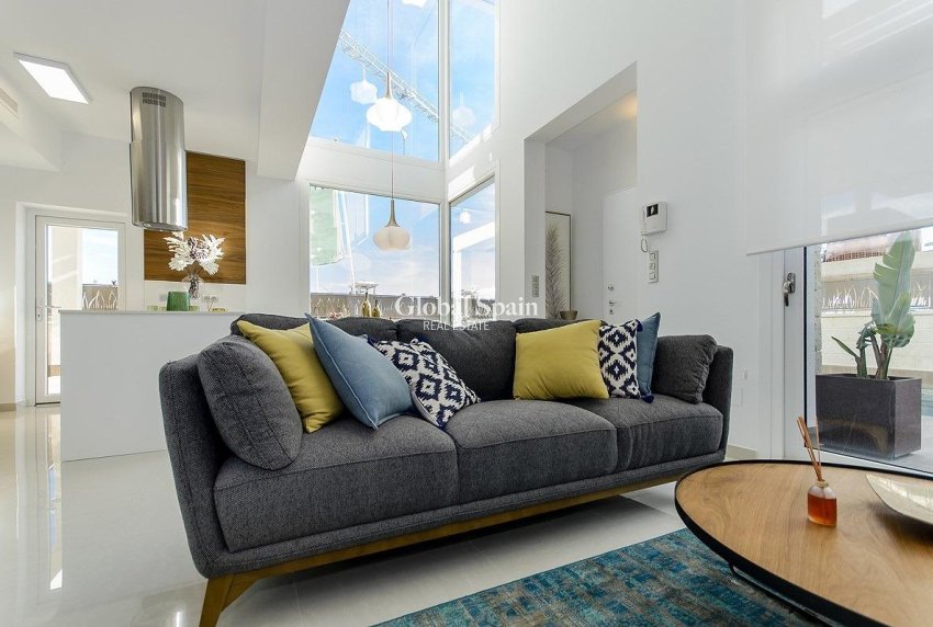Nieuwbouw - VILLA -
LOS MONTESINOS - La Herrada