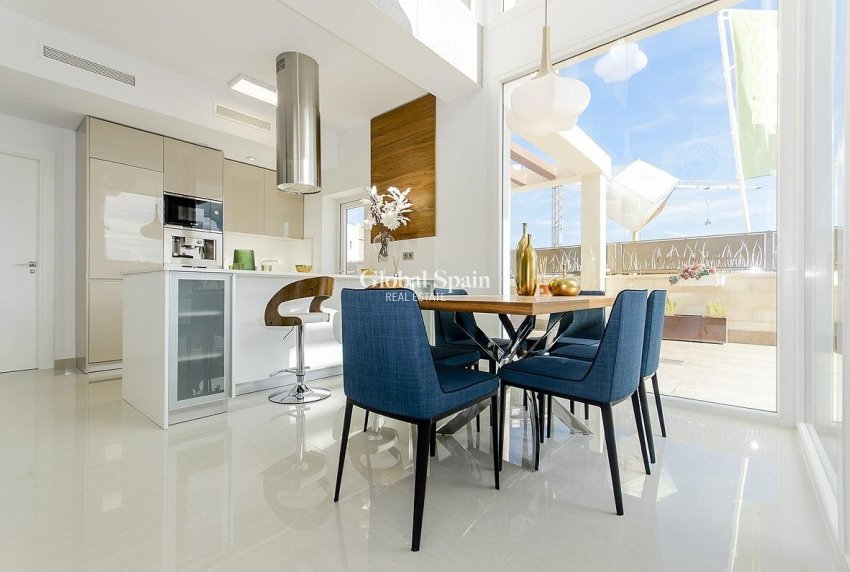 Nieuwbouw - VILLA -
LOS MONTESINOS - La Herrada
