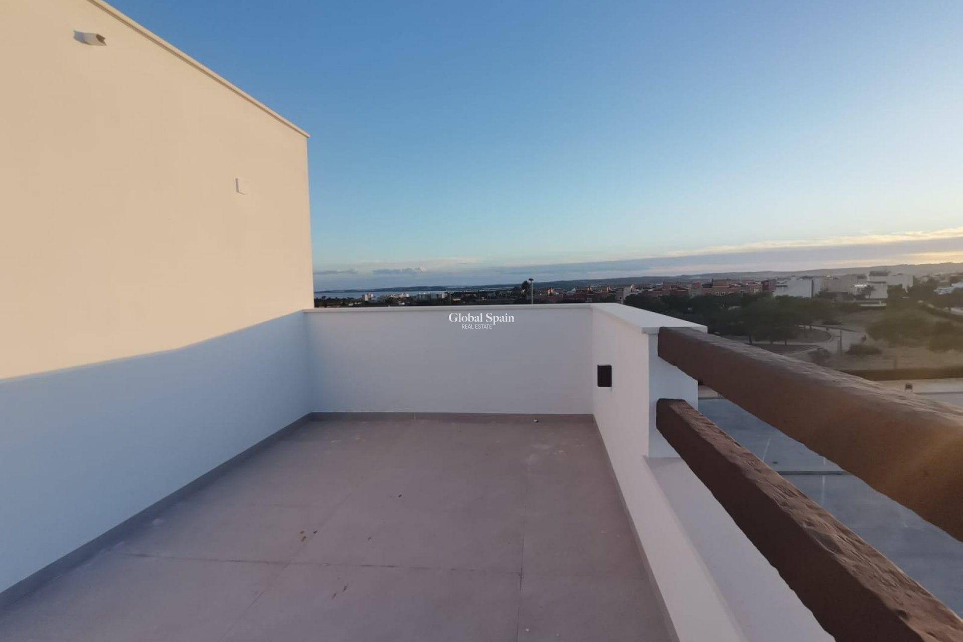 Nieuwbouw - VILLA -
LOS MONTESINOS - La Herrada