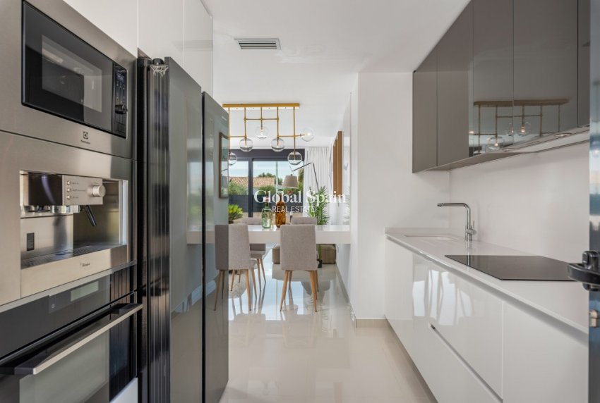 Nieuwbouw - Villa -
Mar Menor - Playa Honda