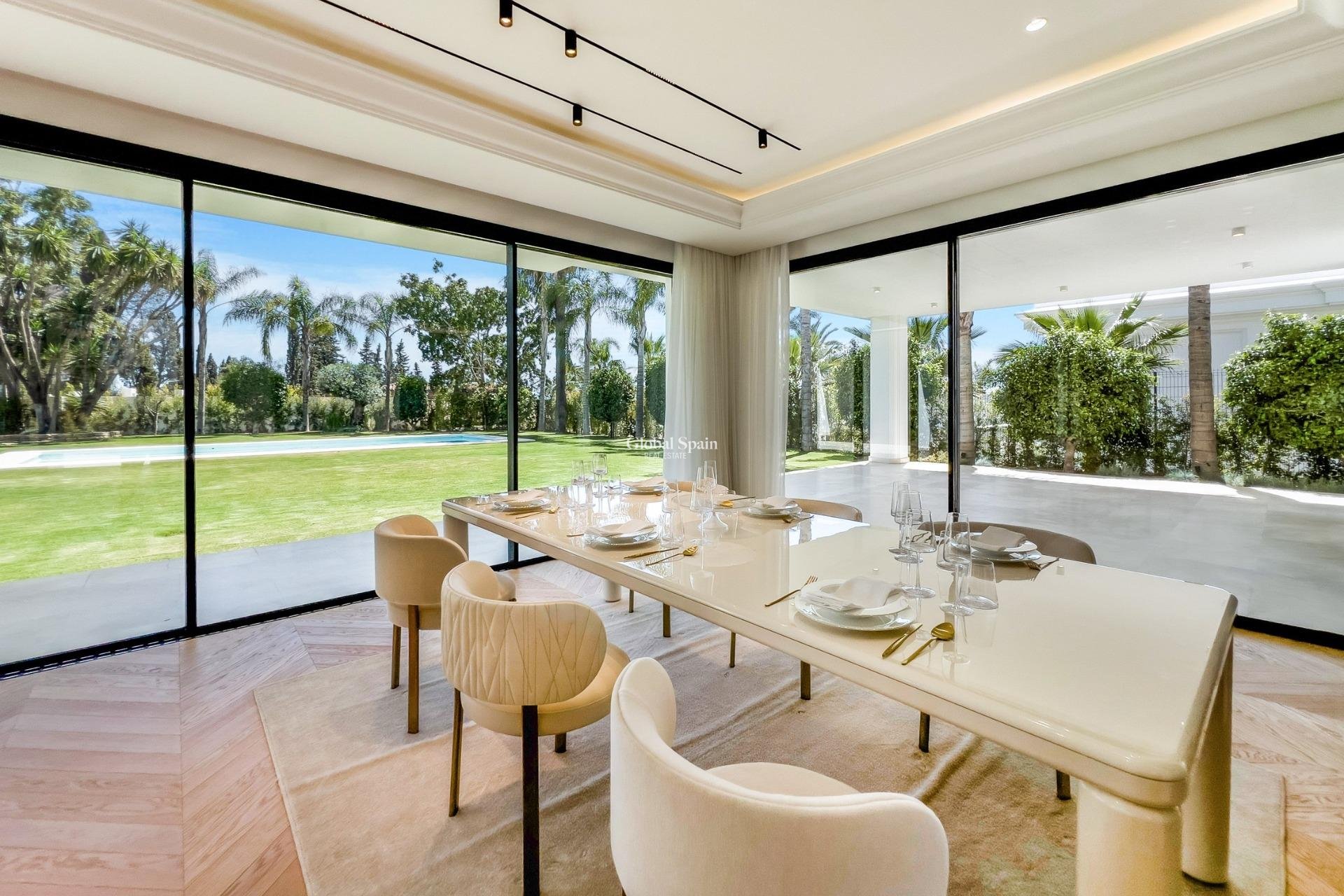 Nieuwbouw - Villa -
MARBELLA - Lomas De Marbella Club