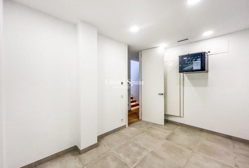 Nieuwbouw - VILLA -
MARBELLA - Lomas De Marbella Club