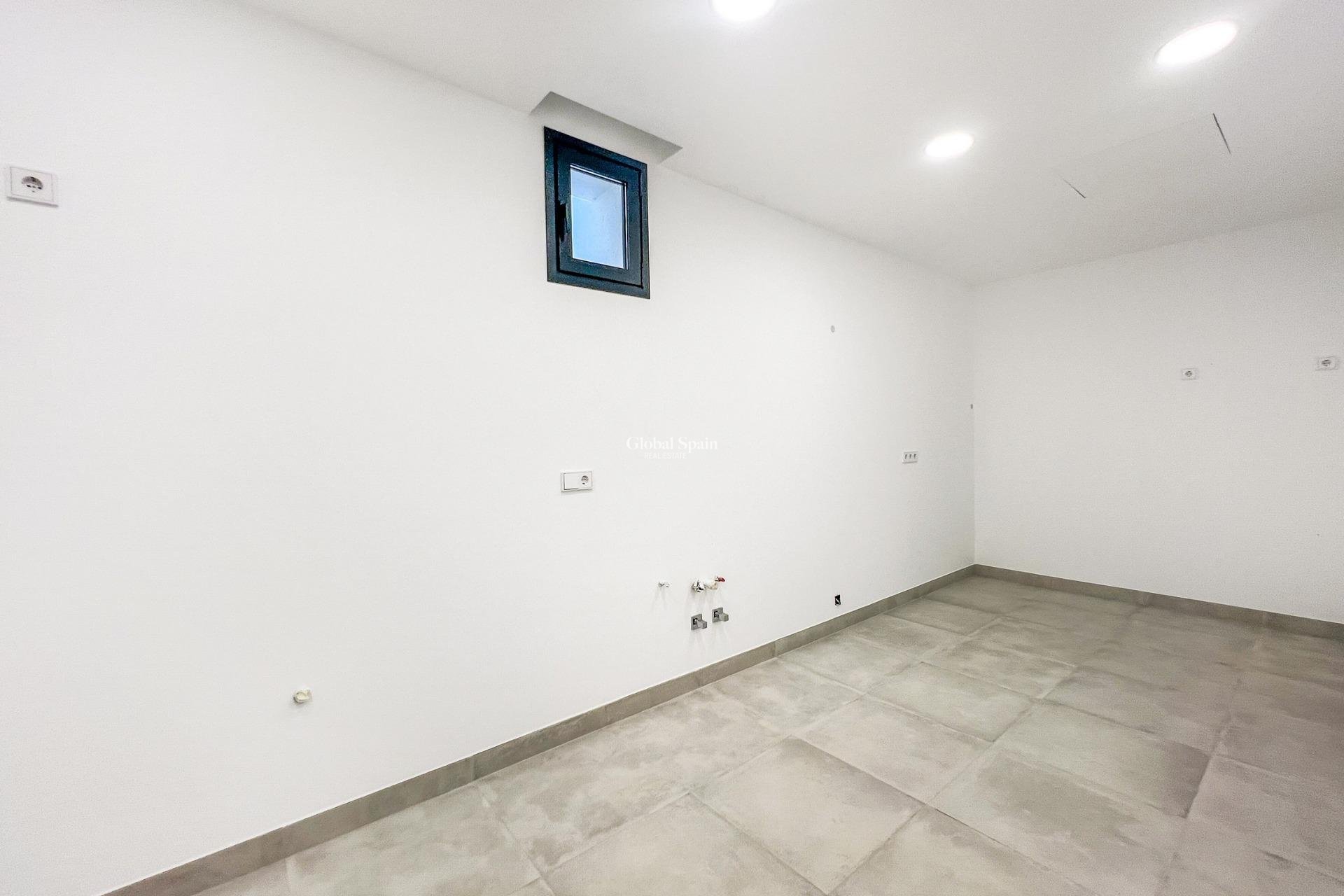 Nieuwbouw - VILLA -
MARBELLA - Lomas De Marbella Club