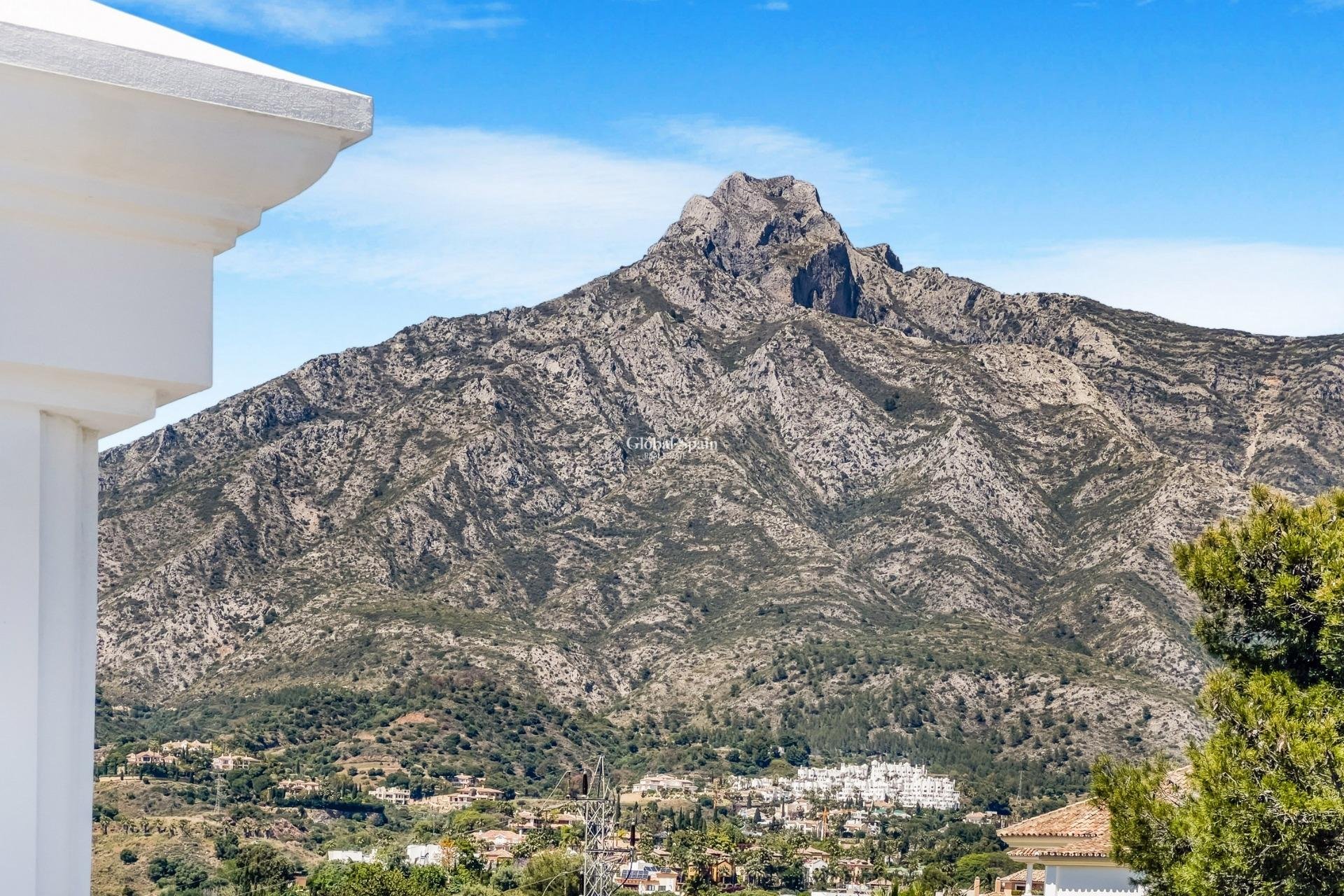 Nieuwbouw - VILLA -
MARBELLA - Lomas De Marbella Club