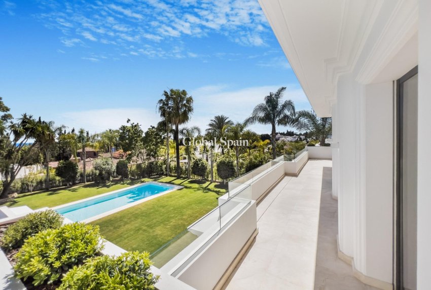 Nieuwbouw - Villa -
MARBELLA - Lomas De Marbella Club