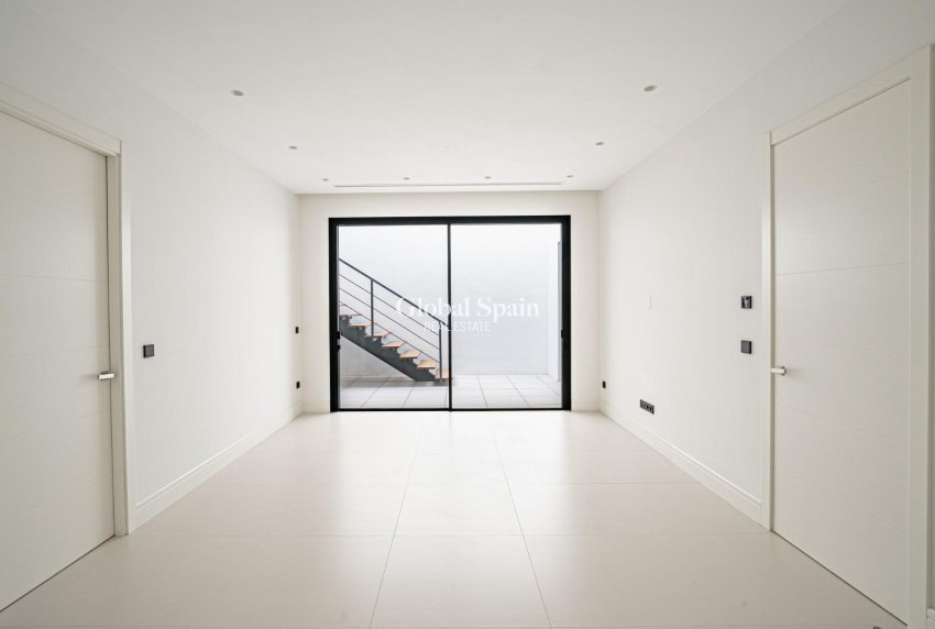 Nieuwbouw - Villa -
MARBELLA - The Golden Mile