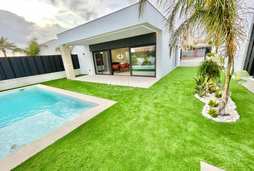 Nieuwbouw - Villa -
MOLINA DEL SEGURA