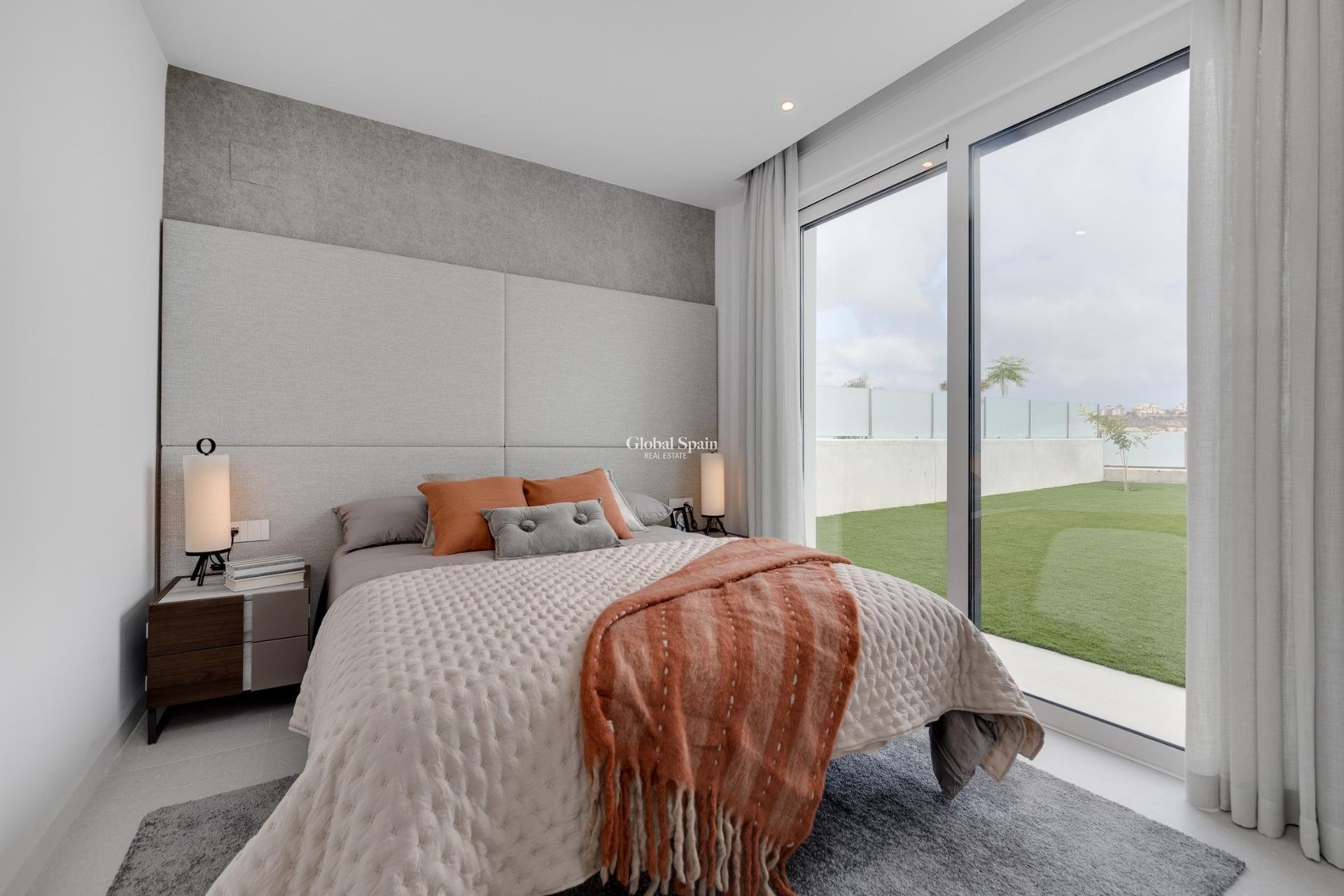 Nieuwbouw - VILLA -
MUTXAMEL