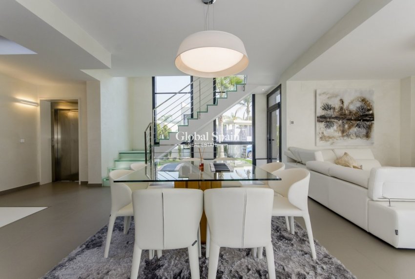 Nieuwbouw - Villa -
ORIHUELA COSTA - CAMPOAMOR