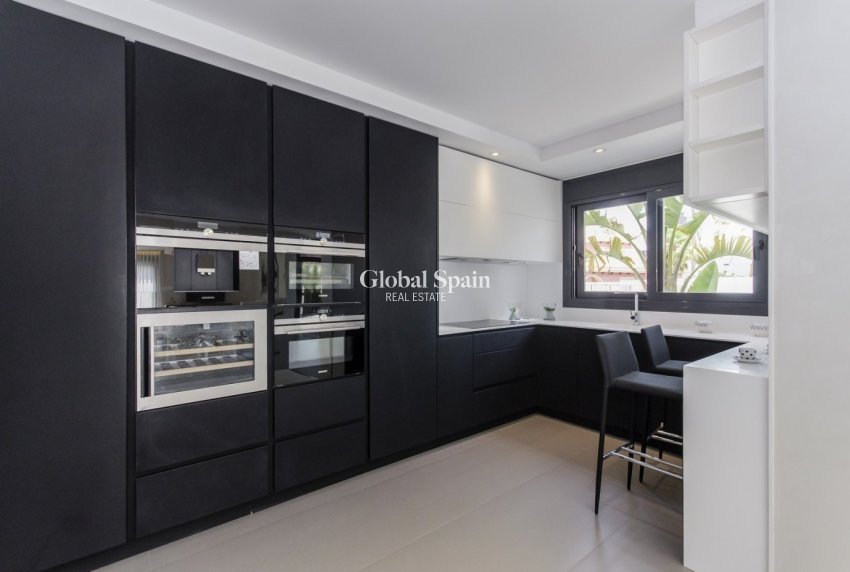 Nieuwbouw - Villa -
ORIHUELA COSTA - CAMPOAMOR