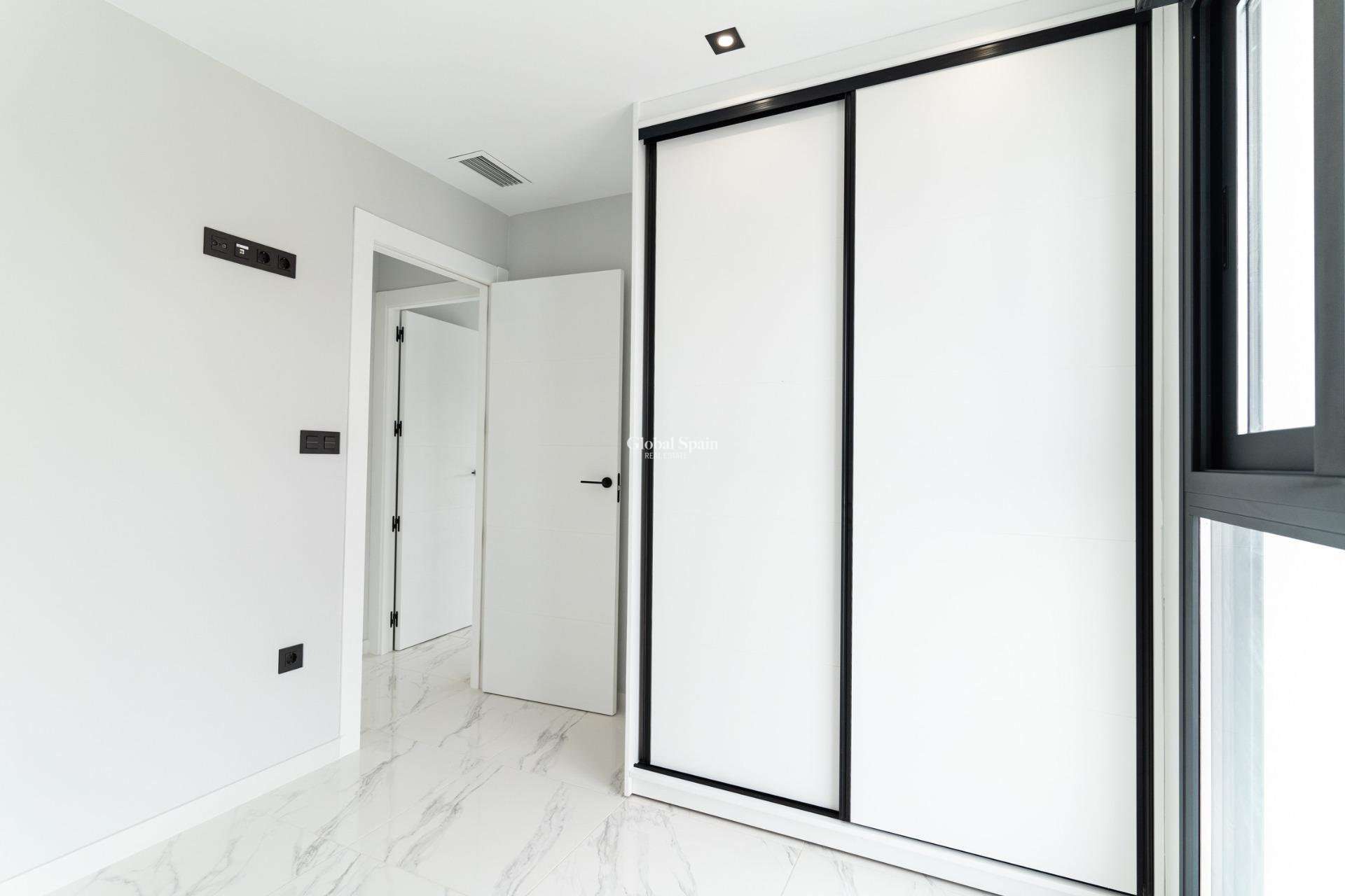 Nieuwbouw - Villa -
ORIHUELA COSTA - Punta Prima