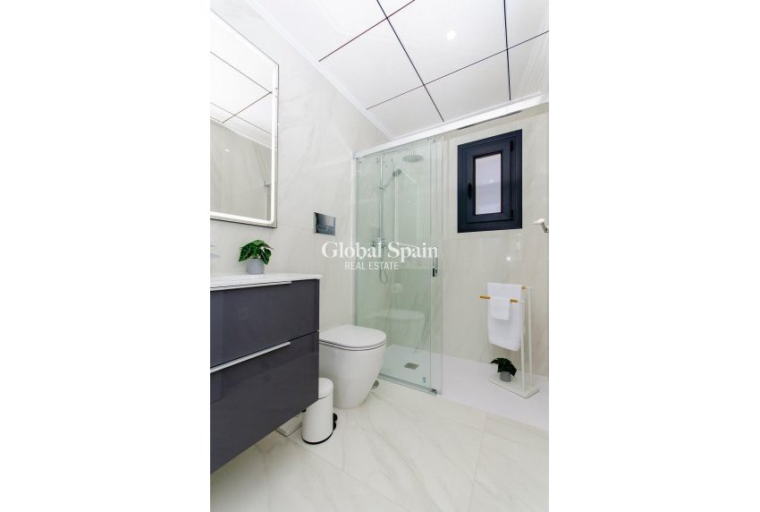 Nieuwbouw - VILLA -
ORIHUELA - Vistabella Golf