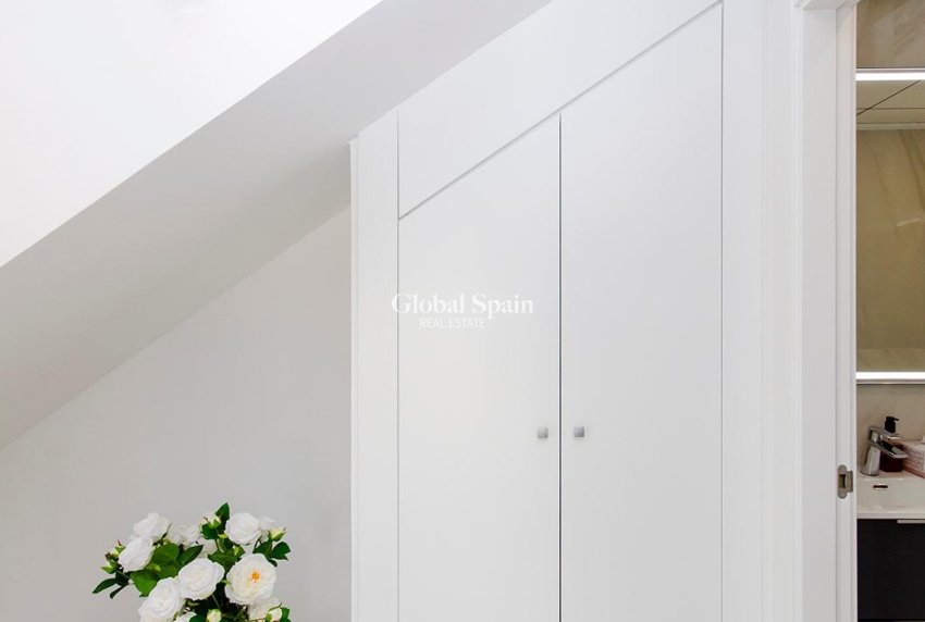 Nieuwbouw - VILLA -
ORIHUELA - Vistabella Golf