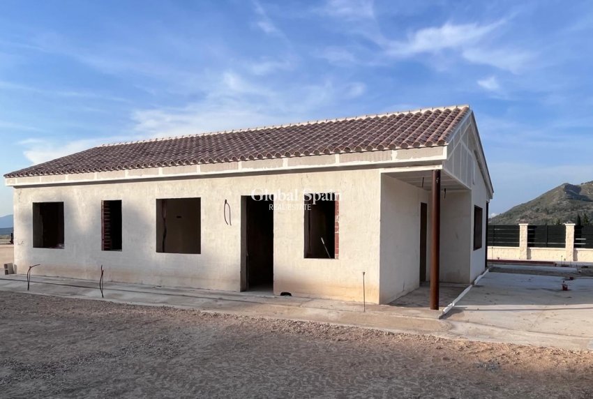 Nieuwbouw - VILLA -
PENÀGUILA - El Olivar