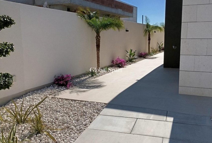 Nieuwbouw - VILLA -
PILAR DE LA HORADADA - Lo Romero Golf