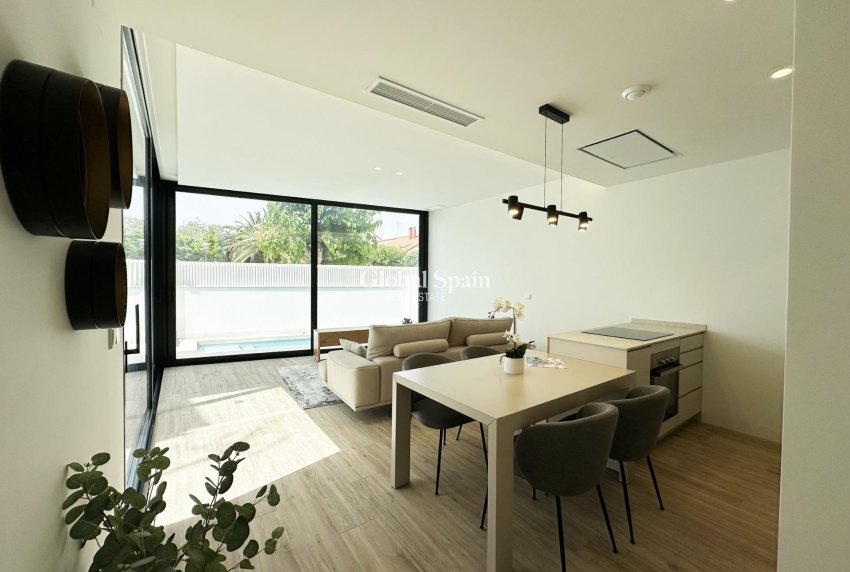Nieuwbouw - VILLA -
PILAR DE LA HORADADA - Torre de la Horadada