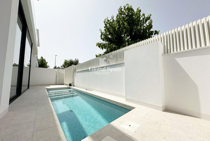 Nieuwbouw - VILLA -
PILAR DE LA HORADADA - Torre de la Horadada