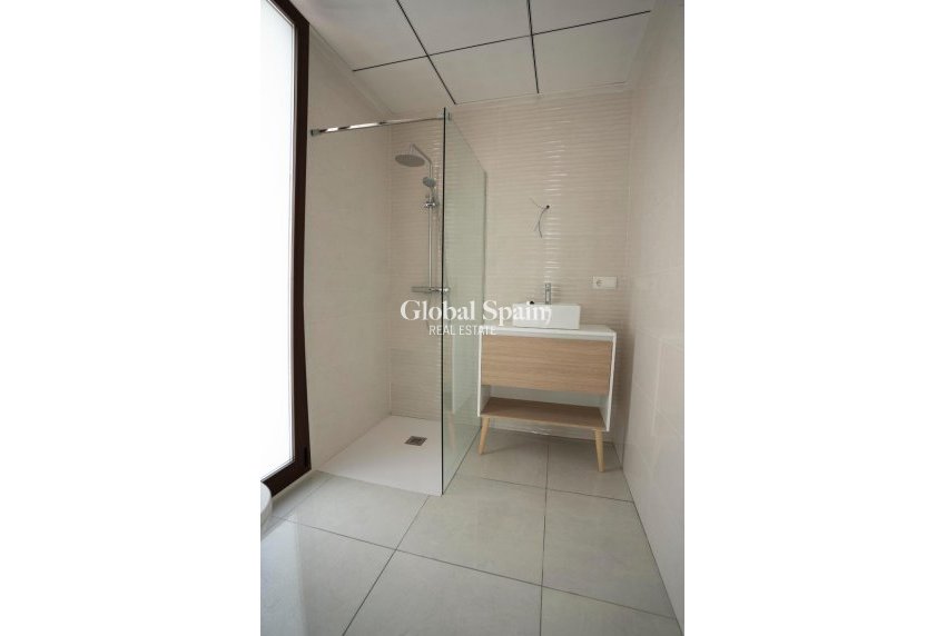 Nieuwbouw - VILLA -
POLOP - La Alberca