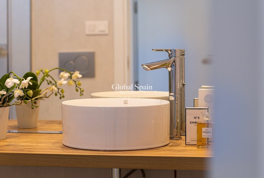 Nieuwbouw - VILLA -
POLOP - Urbanizaciones