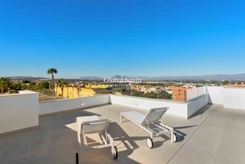 Nieuwbouw - Villa -
ROJALES - ROJALAS