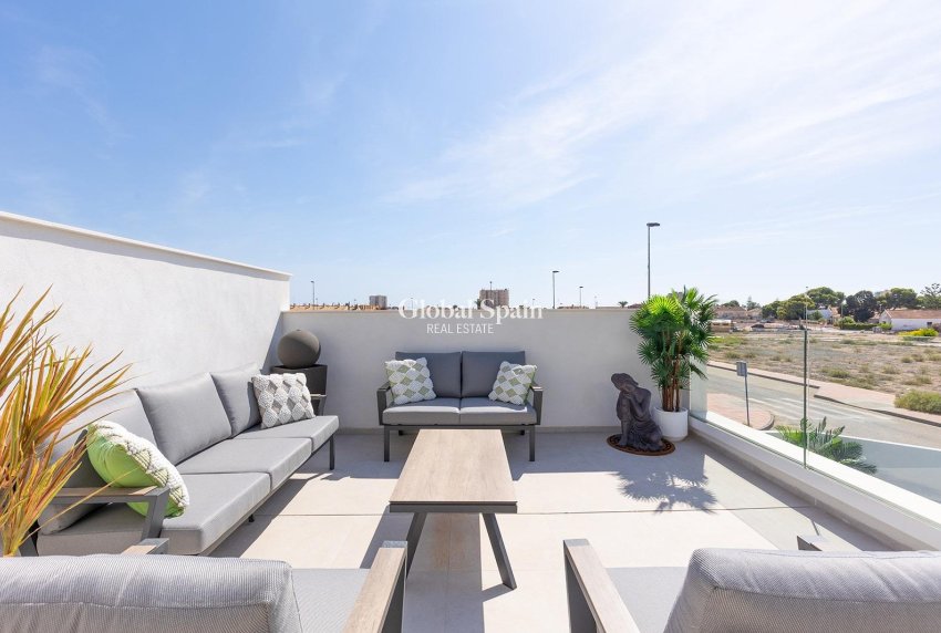 Nieuwbouw - VILLA -
SAN JAVIER - Parque de los leones