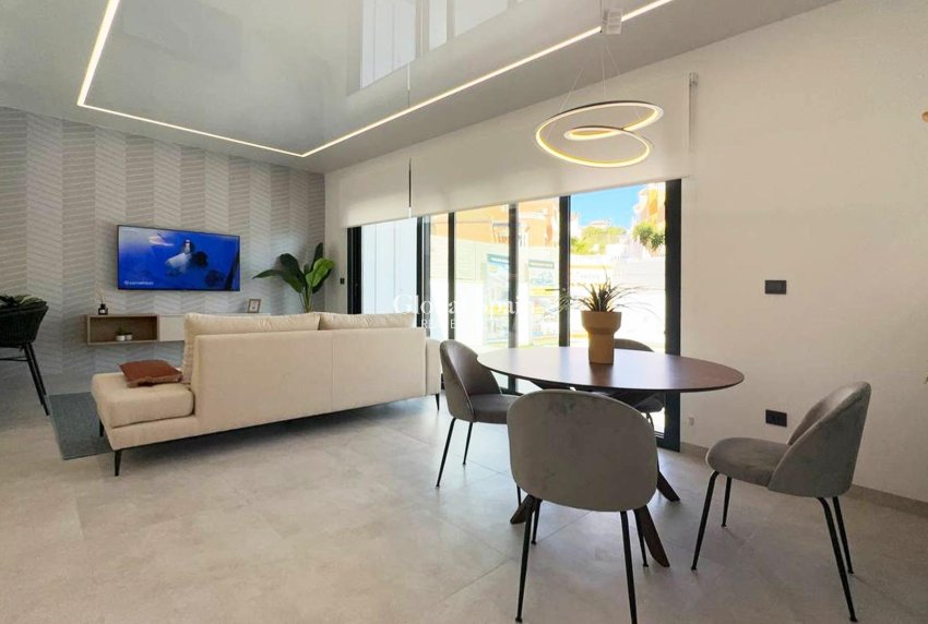 Nieuwbouw - Villa -
SAN MIGUEL DE SALINAS - BLUE LAGOON