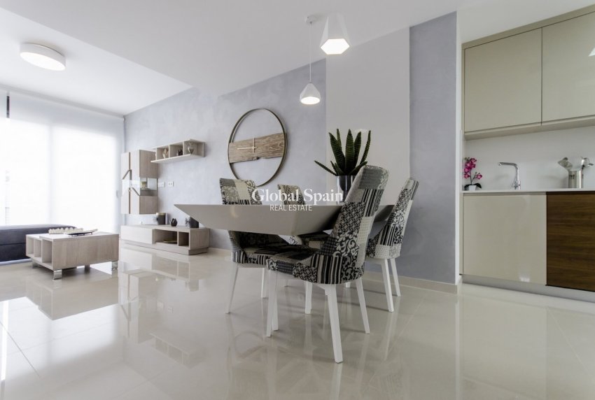 Nieuwbouw - Villa -
SAN MIGUEL DE SALINAS - Cerro del Sol