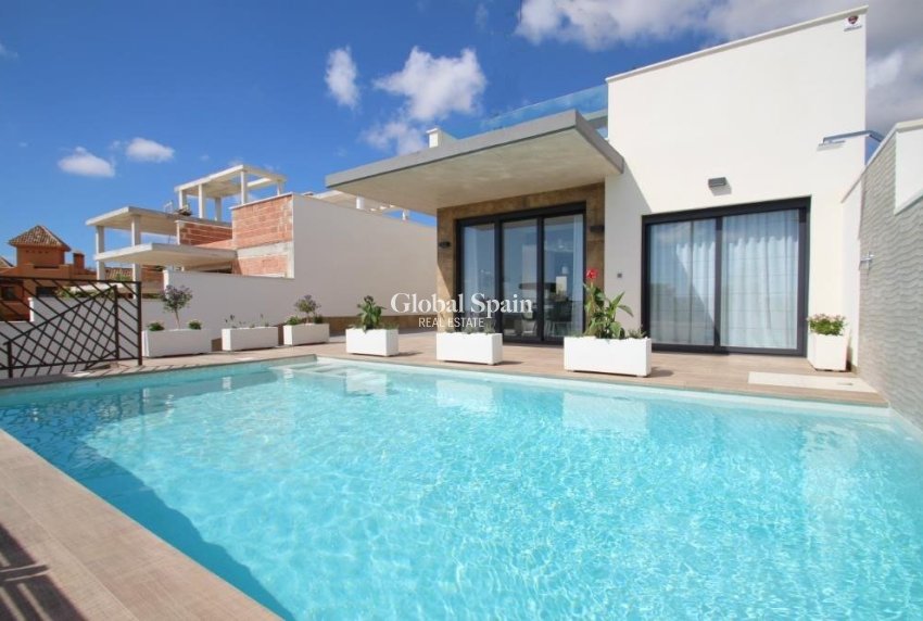 Nieuwbouw - VILLA -
SAN MIGUEL DE SALINAS - Cerro del Sol