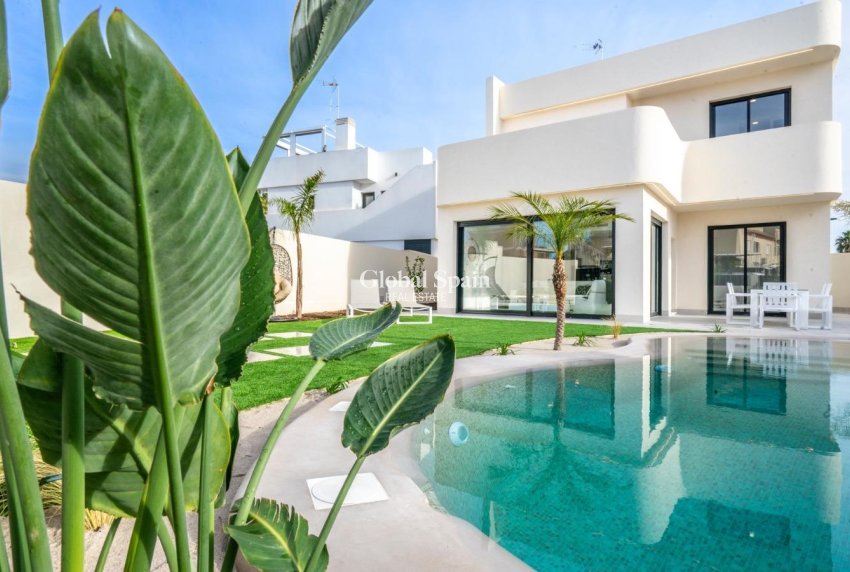 Nieuwbouw - VILLA -
TORRE PACHECO - Roldán