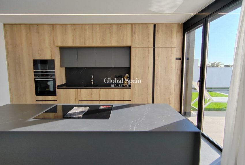 Nieuwbouw - VILLA -
TORREVIEJA - LOS BALCONES - LOS ALTOS