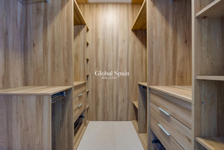 Nieuwbouw - VILLA -
TORREVIEJA - Sector 25