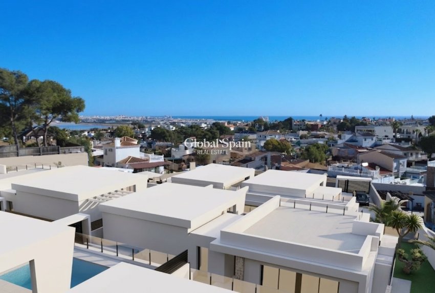 Nieuwbouw - VILLA -
TORREVIEJA