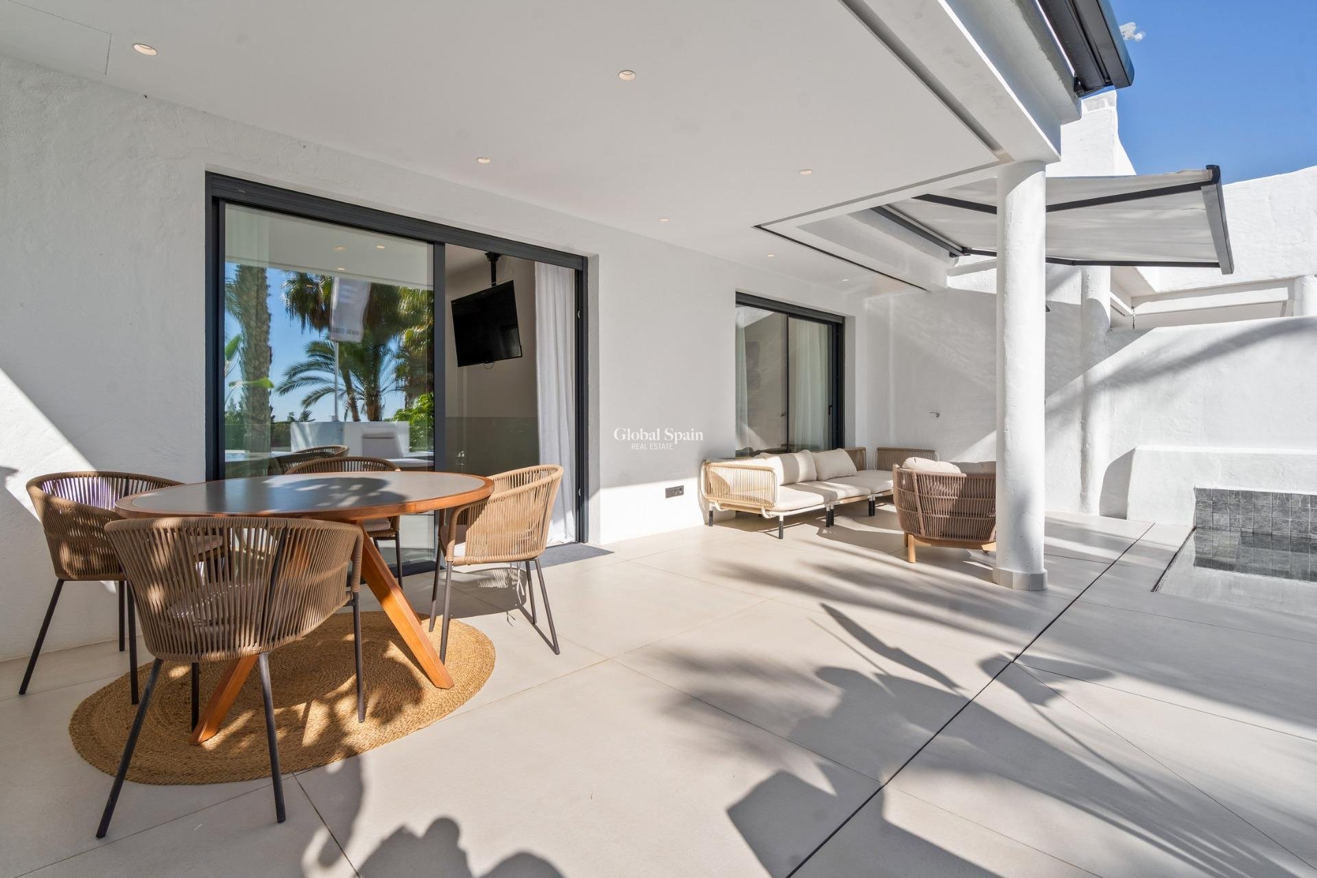 Nouvelle construction - APPARTEMENT -
ESTEPONA - El Paraíso