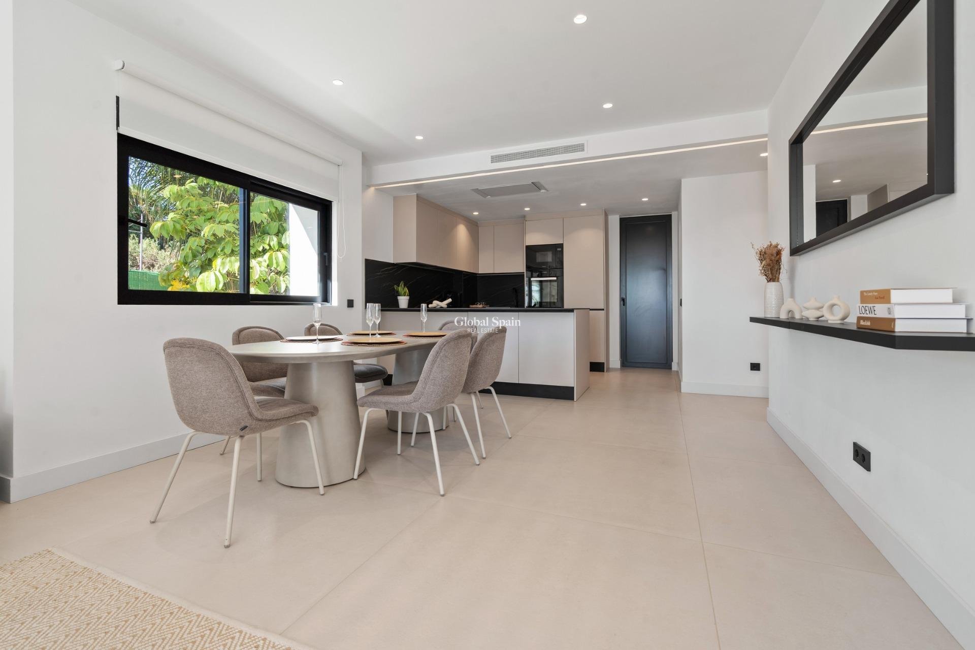 Nouvelle construction - APPARTEMENT -
ESTEPONA - El Paraíso